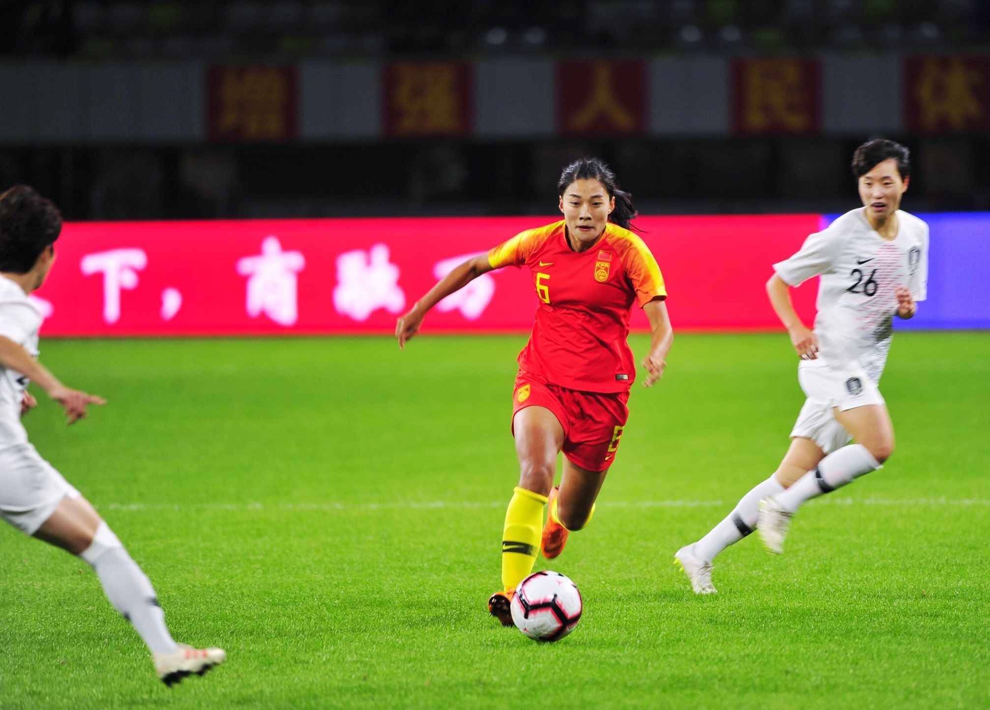 od体育app-包含国际女子足球比赛中，中国队实现完美胜利的词条