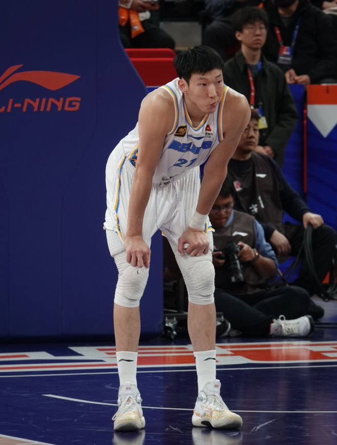 周琦11分首钢不敌广厦王哲林18+15上海胜北控的简单介绍