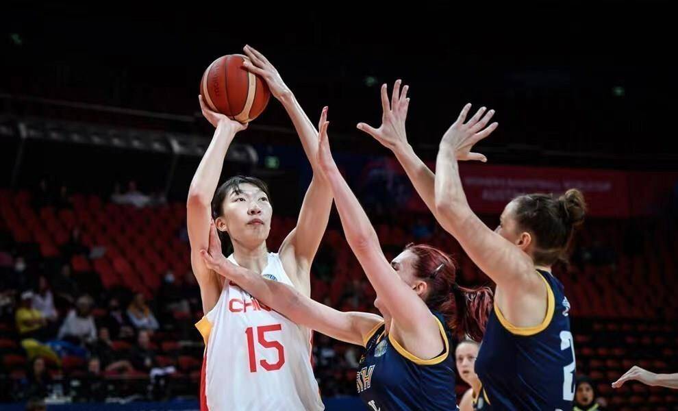 od体育-热身赛中国女篮狂胜波黑队收获两连胜