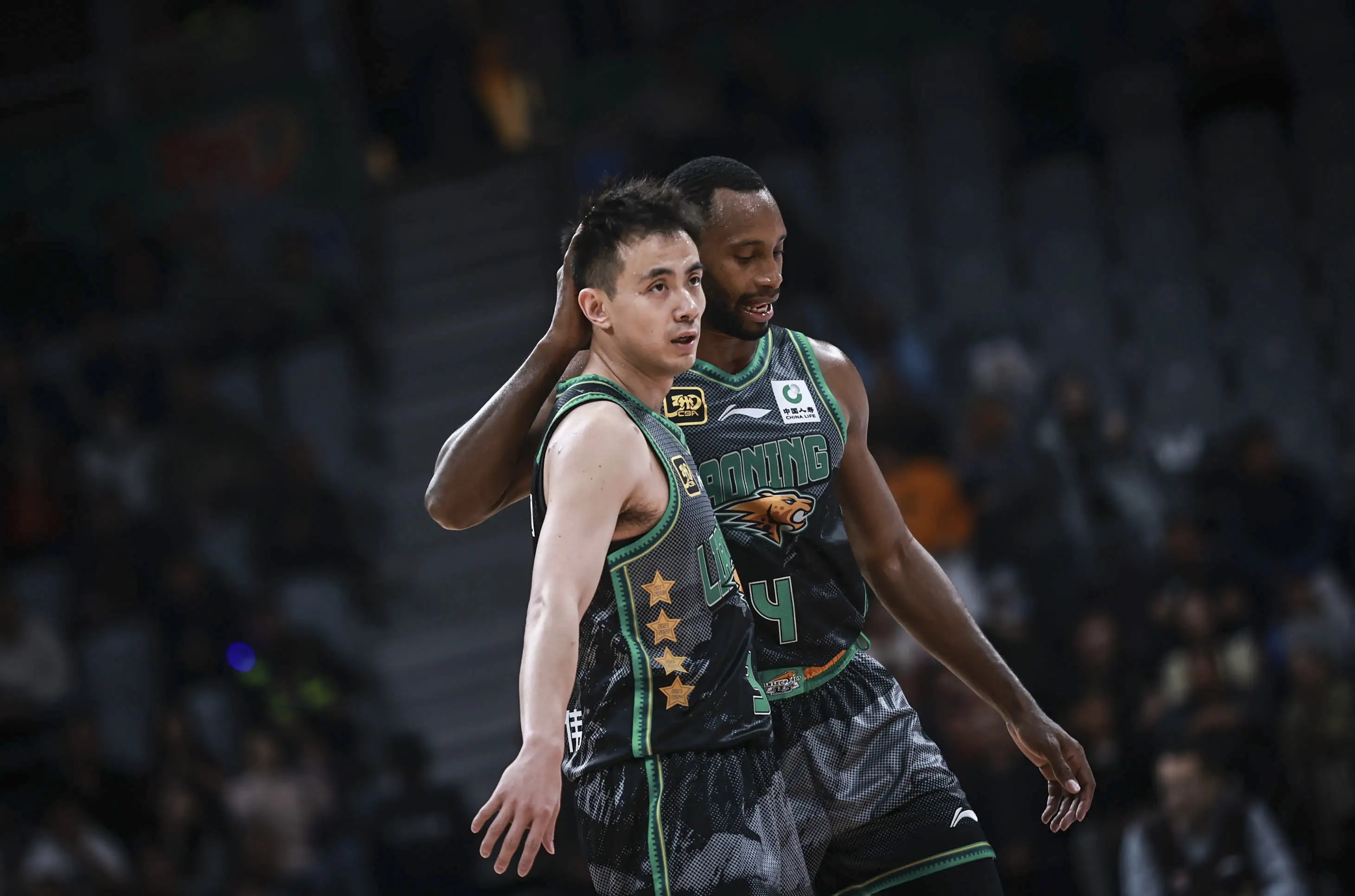 包含弗格32分辽宁终结上海16连胜江苏不敌新疆的词条